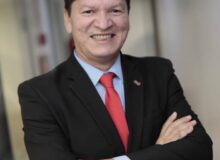 CARLOS SANTIAGO