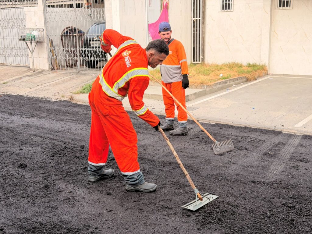Prefeitura-de-Manaus-transforma-condicoes-de-trafego-com-recapeamento-na-rua-3-no-bairro-Cidade-Nova-2