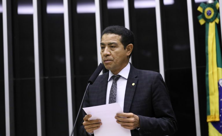 Discussão e votação de propostas legislativas. Dep. Pastor Gil (PL-MA)