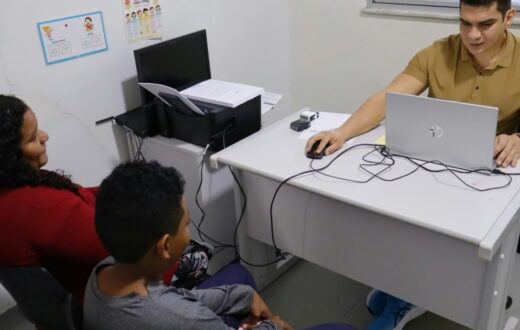 Neuropediatria: atendimento inicial reúne crianças reguladas em unidade de Manaus